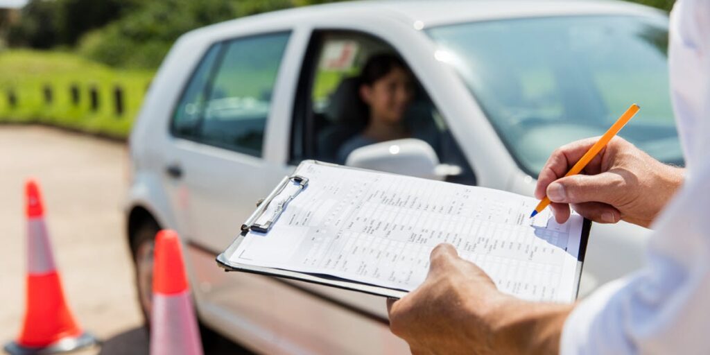 10 Tips To Help You Pass Driving Test First Time